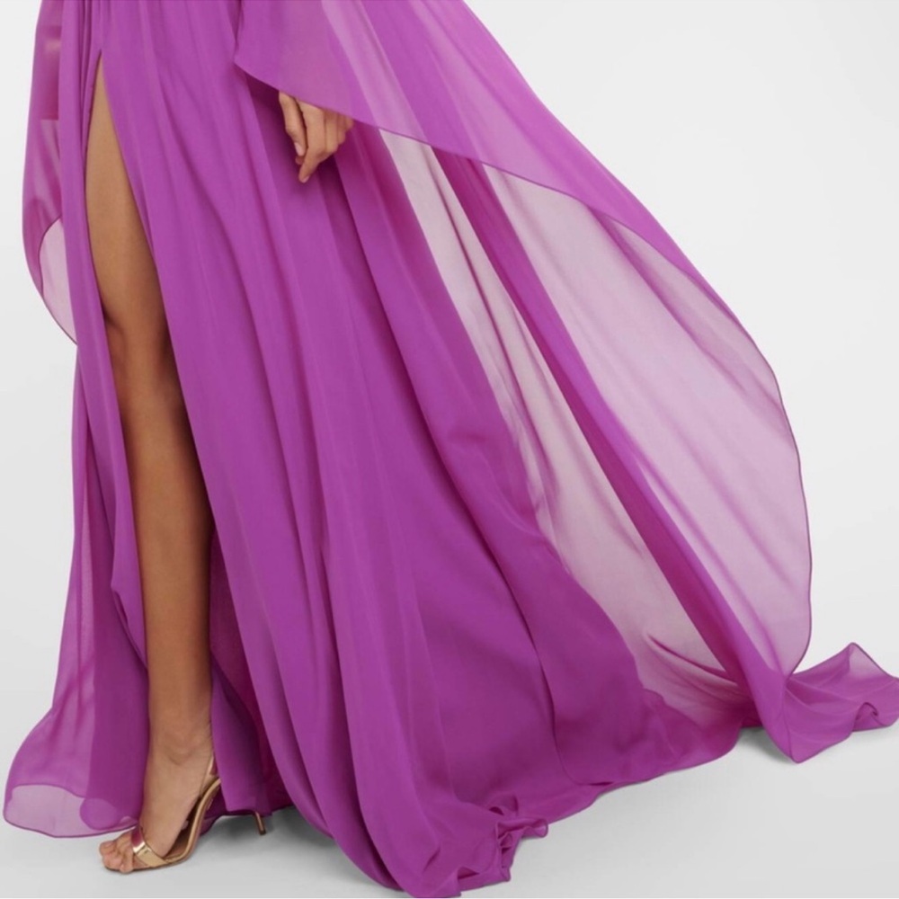 Elie Saab
Pleated V-Neck Belted Slit Silk Dress - Picture 5 of 16